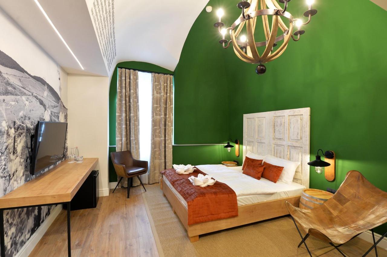 1552 Boutique Hotel Eger Esterno foto