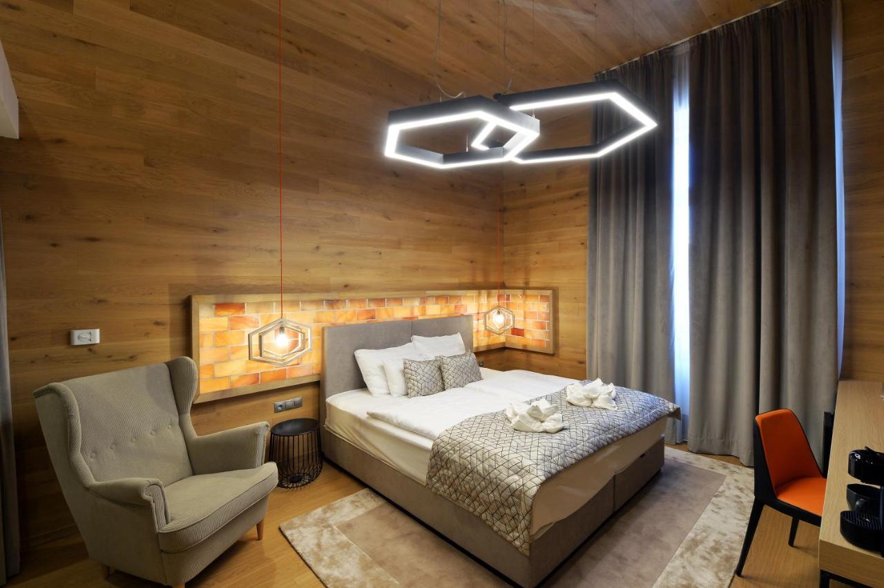 1552 Boutique Hotel Eger Esterno foto