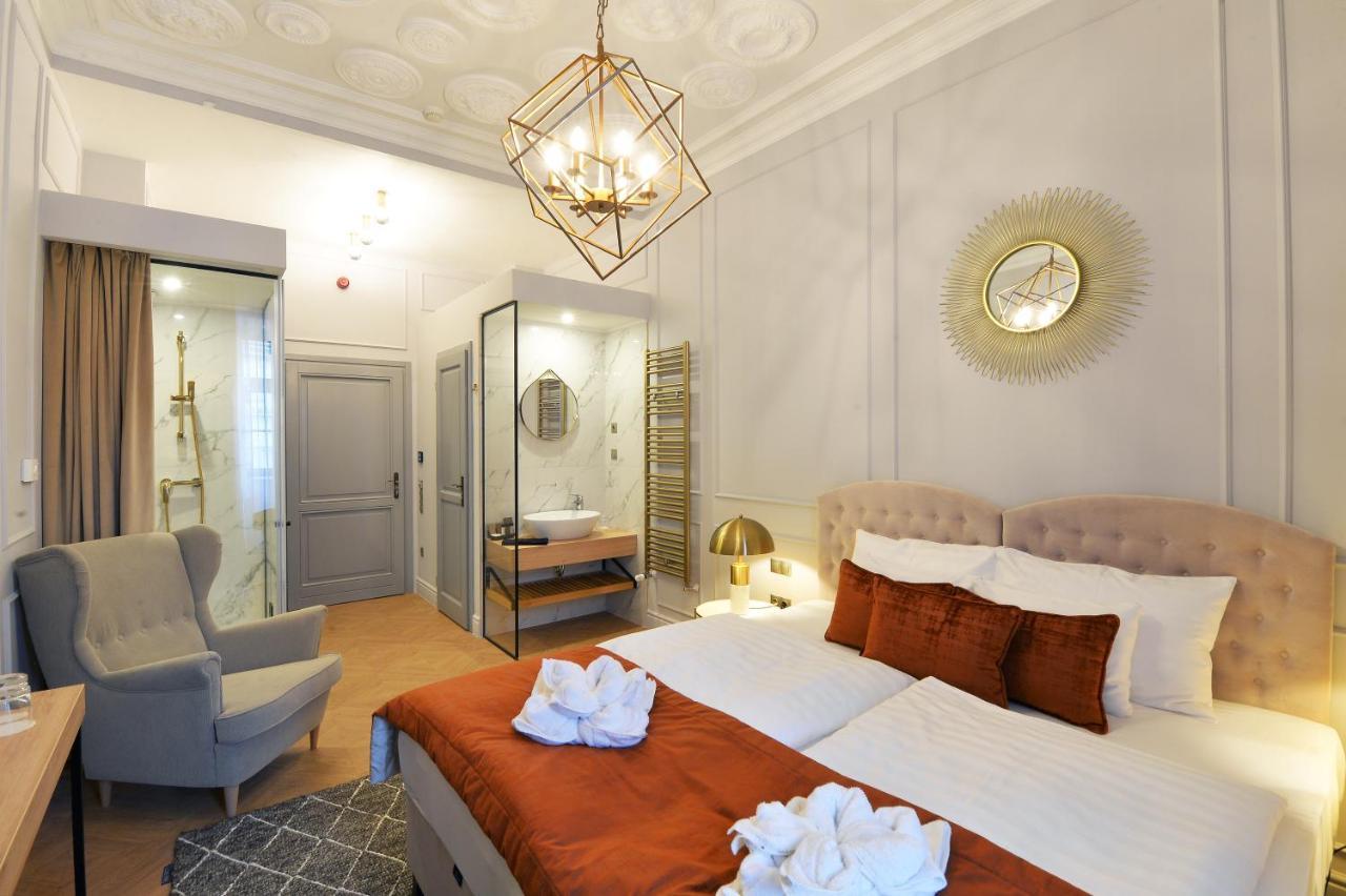 1552 Boutique Hotel Eger Esterno foto