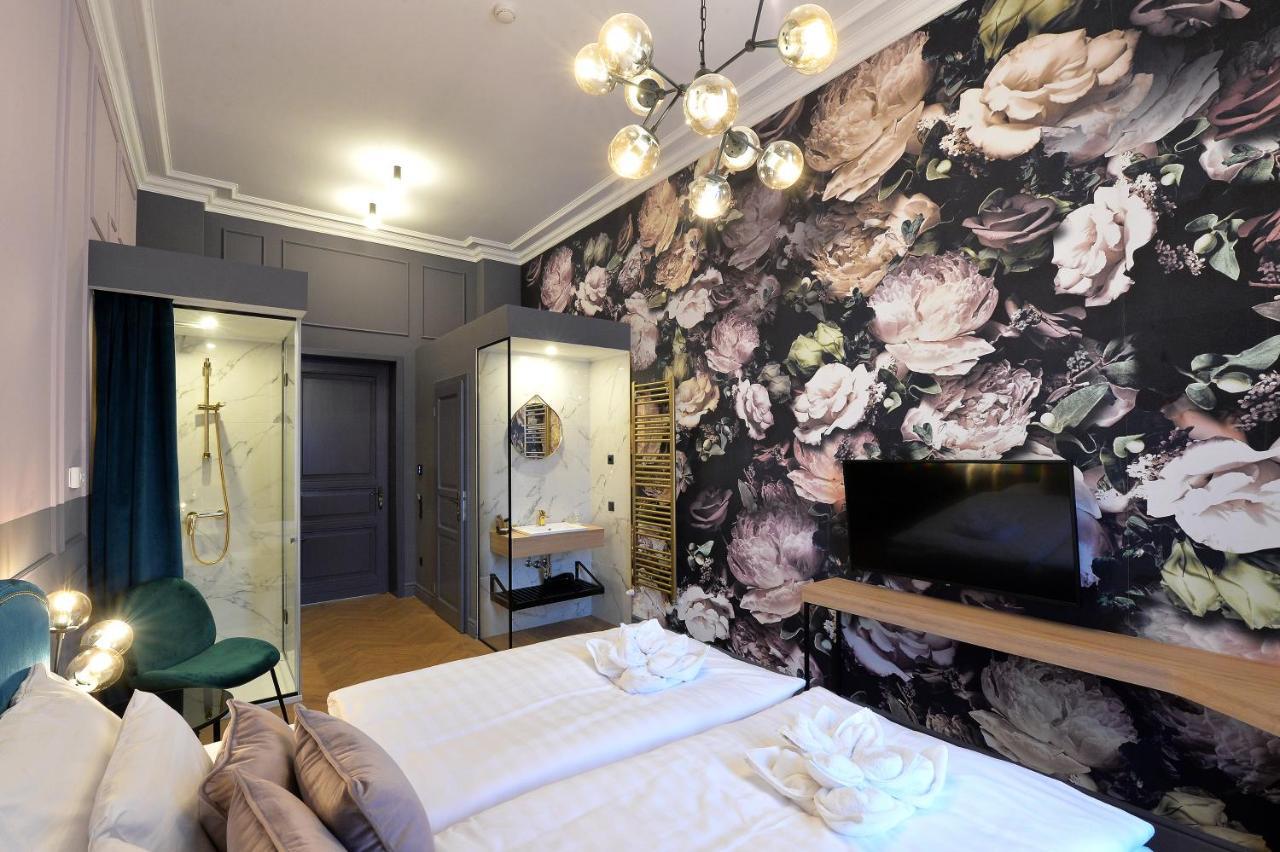1552 Boutique Hotel Eger Esterno foto