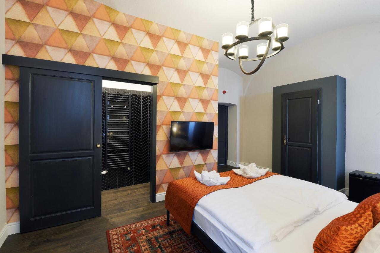 1552 Boutique Hotel Eger Esterno foto