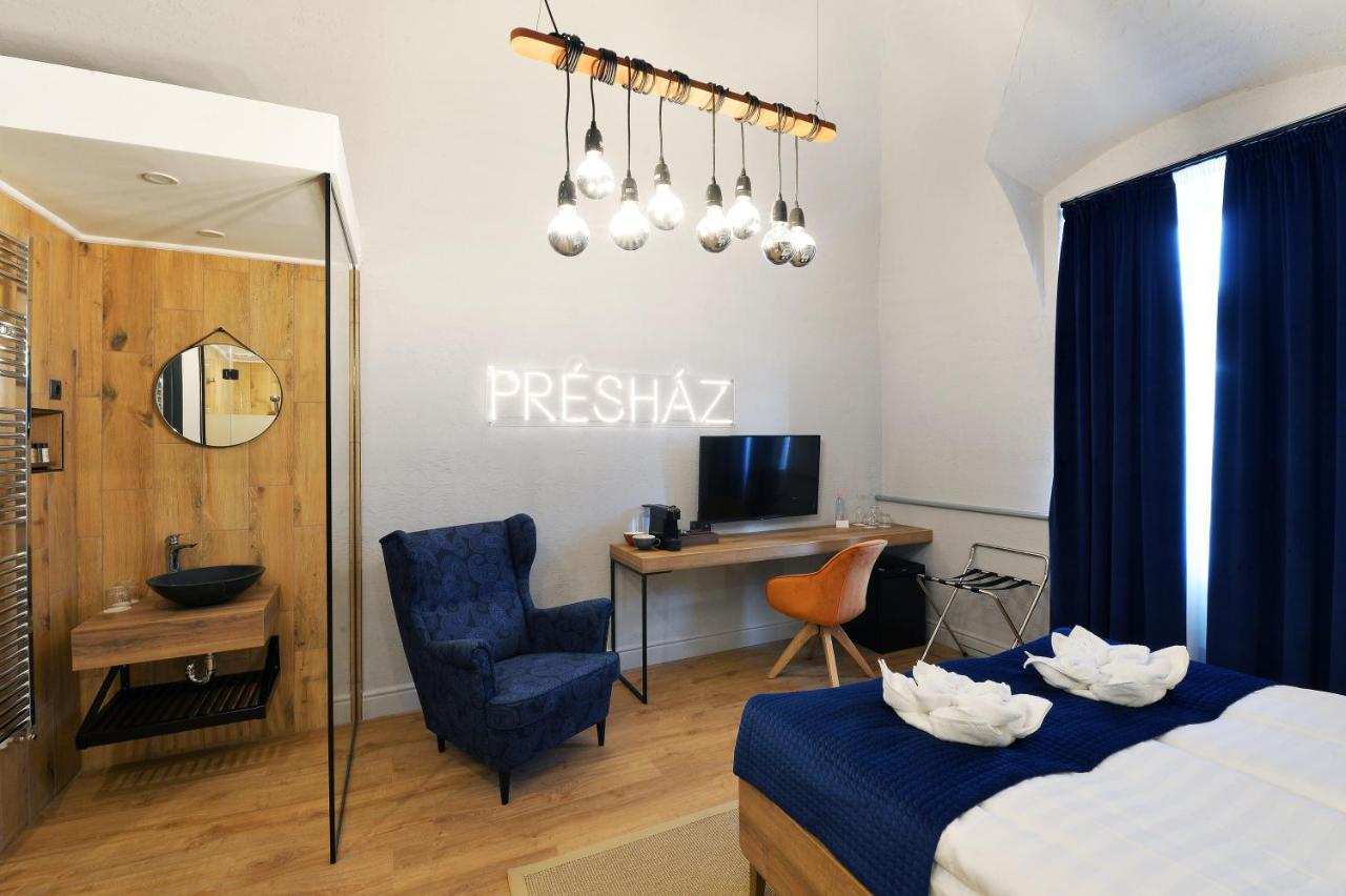 1552 Boutique Hotel Eger Esterno foto
